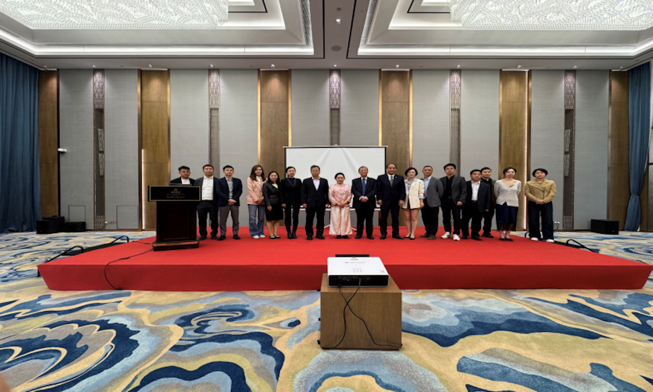 2025中国（上海）智能与新能源汽车峰会热议行业大势